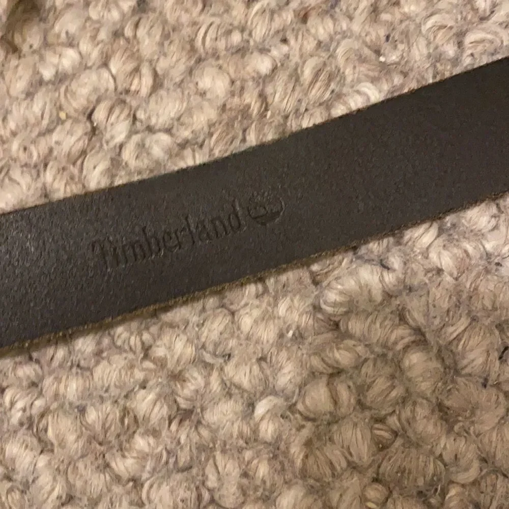 𝅺TIMBERLAND genuine leather dark navy belt . Size 32